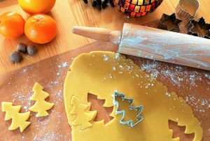 process of baking winter cookies