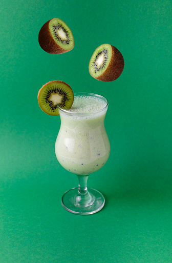 Kiwi and Banana Milkshake