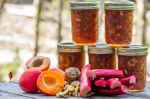 Confiture de Rhubarbe et Abricot